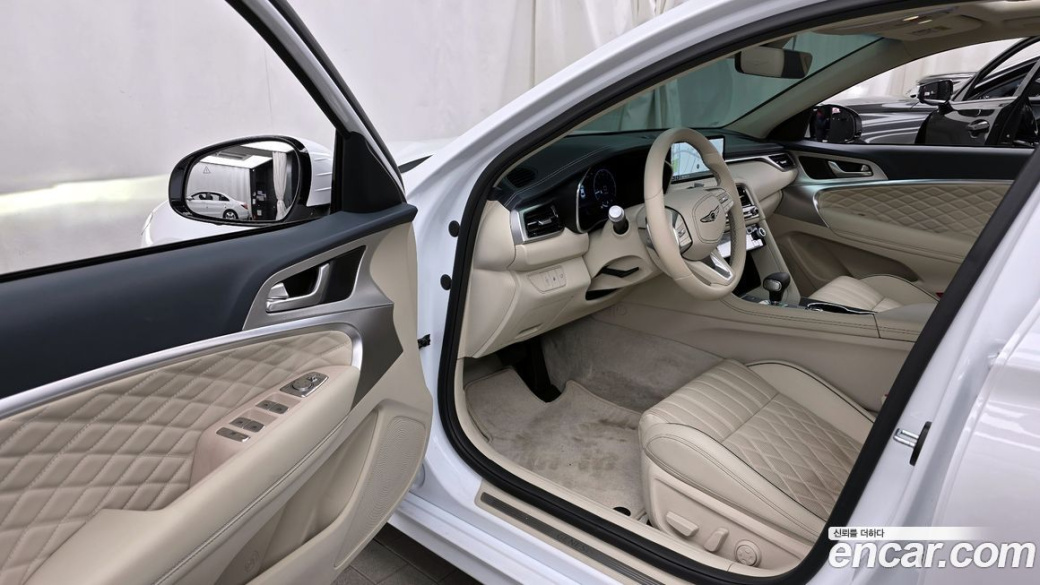 Genesis G70 Gasoline 2.5T 2WD, 2025