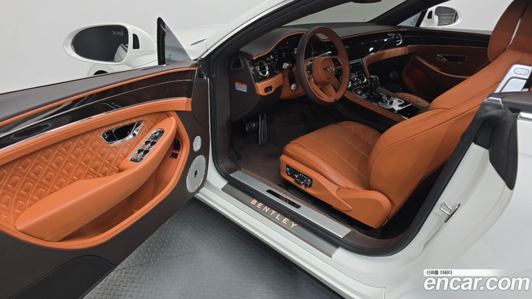 Bentley Continental 4.0 GT, 2022