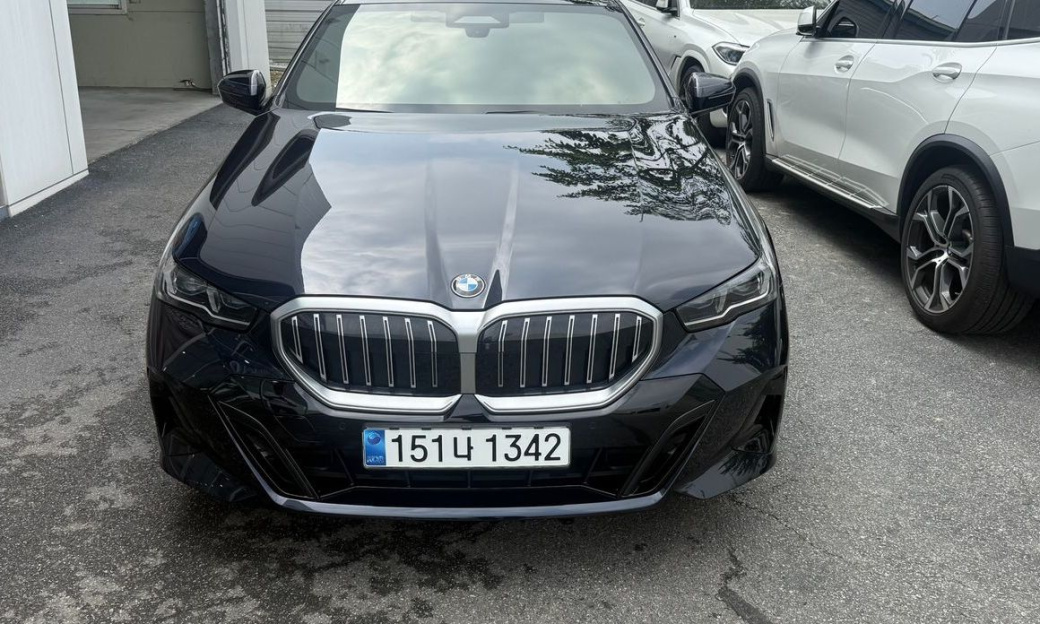 BMW 5-Series 520i M Sport, 2024