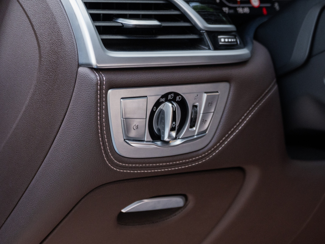 BMW 7 серия 3.0 AT, 2019, 167 000 км