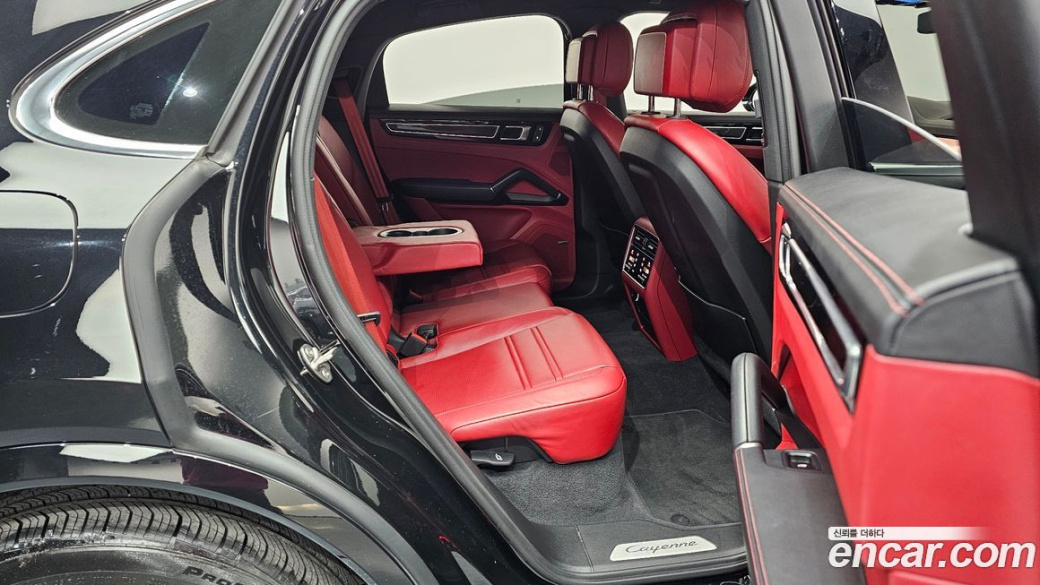 Porsche Cayenne 3.0 COUPE PLATINUM EDITION, 2023
