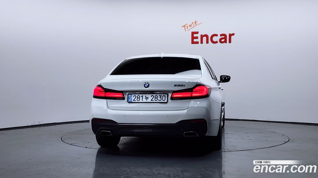 BMW 5-Series 530i M Sport Package, 2022