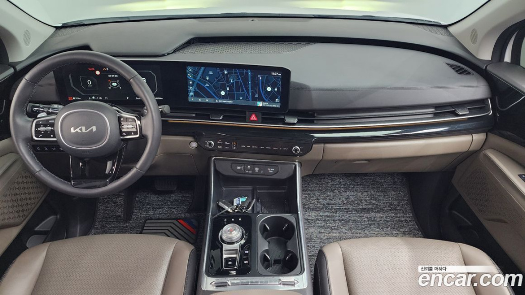 Kia Carnival 9-Seater Signature, 2025