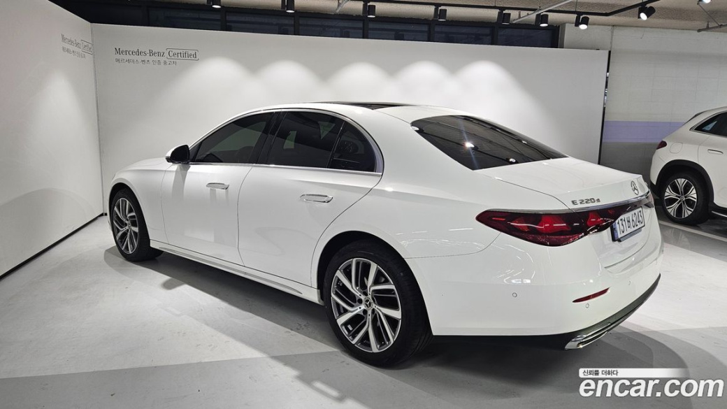 Mercedes-Benz E-Class E220d 4MATIC Exclusive, 2024
