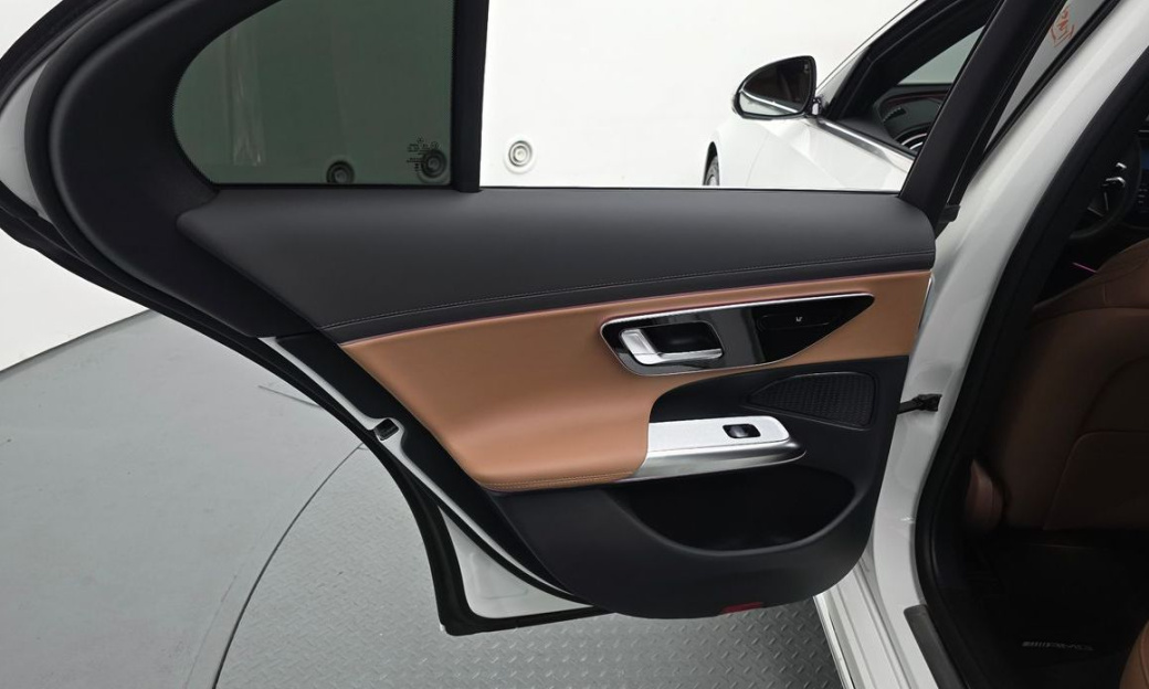 Mercedes-Benz E-Class E200 AMG Line, 2026