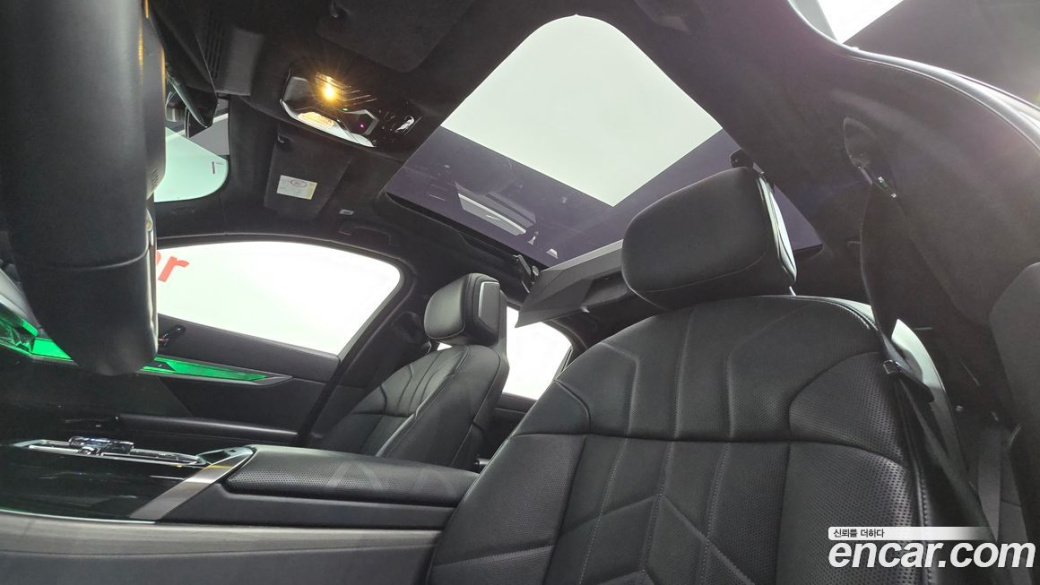 BMW 7-Series 740i sDrive Design Pure Excellence, 2023