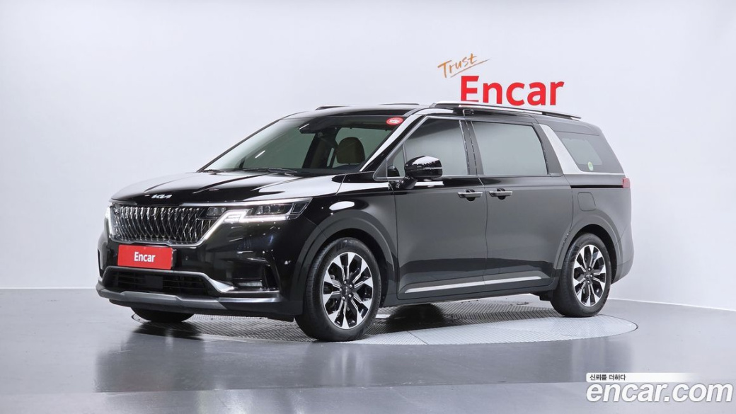 Kia Carnival 9-Seater Signature, 2023