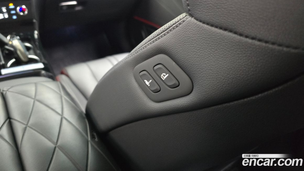 Genesis G80 Gasoline 2.5 Turbo AWD, 2025