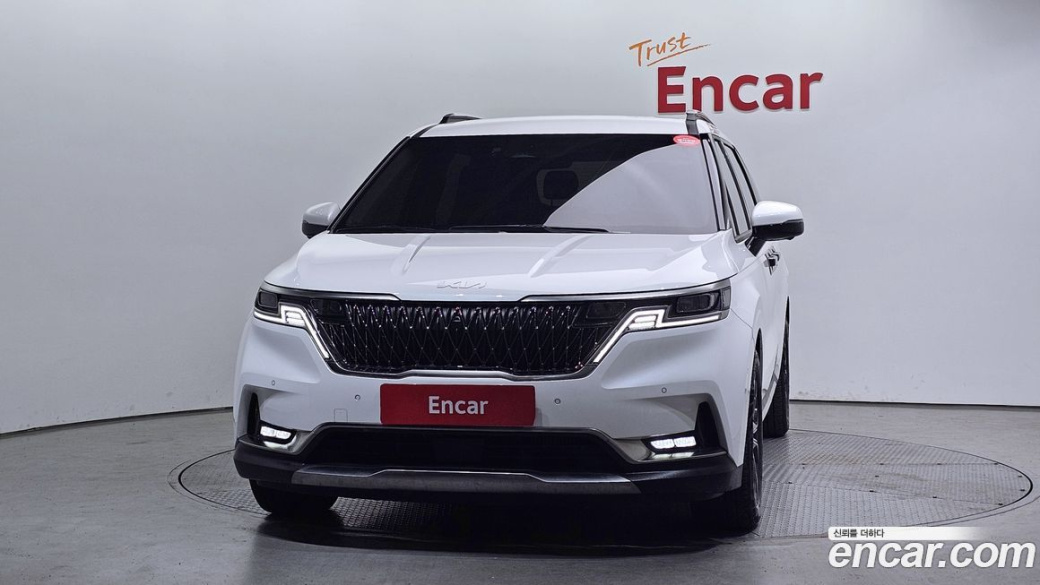Kia Carnival 9-Seater Signature, 2023