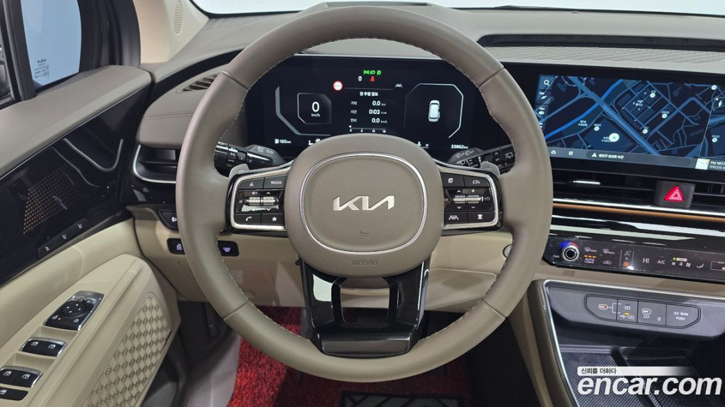 Kia Carnival 9-Seater Signature, 2024
