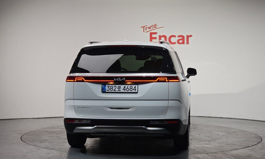 Kia Carnival 9-Seater Noblesse, 2022