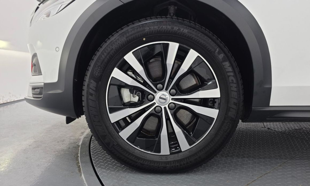 Volvo V90 B5 Plus AWD, 2025