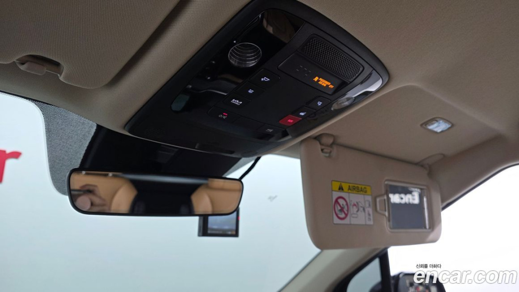 Kia Carnival 7-Seater Signature, 2023