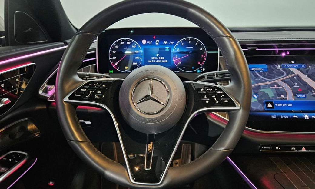 Mercedes-Benz E-Class E300 4MATIC Exclusive, 2024