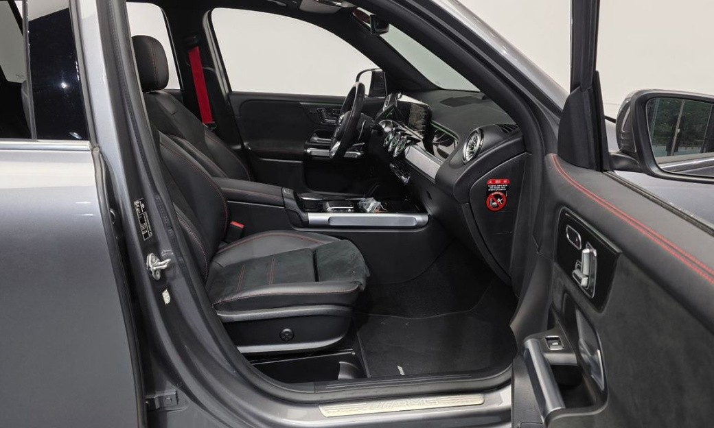 Mercedes-Benz GLB-Class AMG GLB35 4MATIC, 2023
