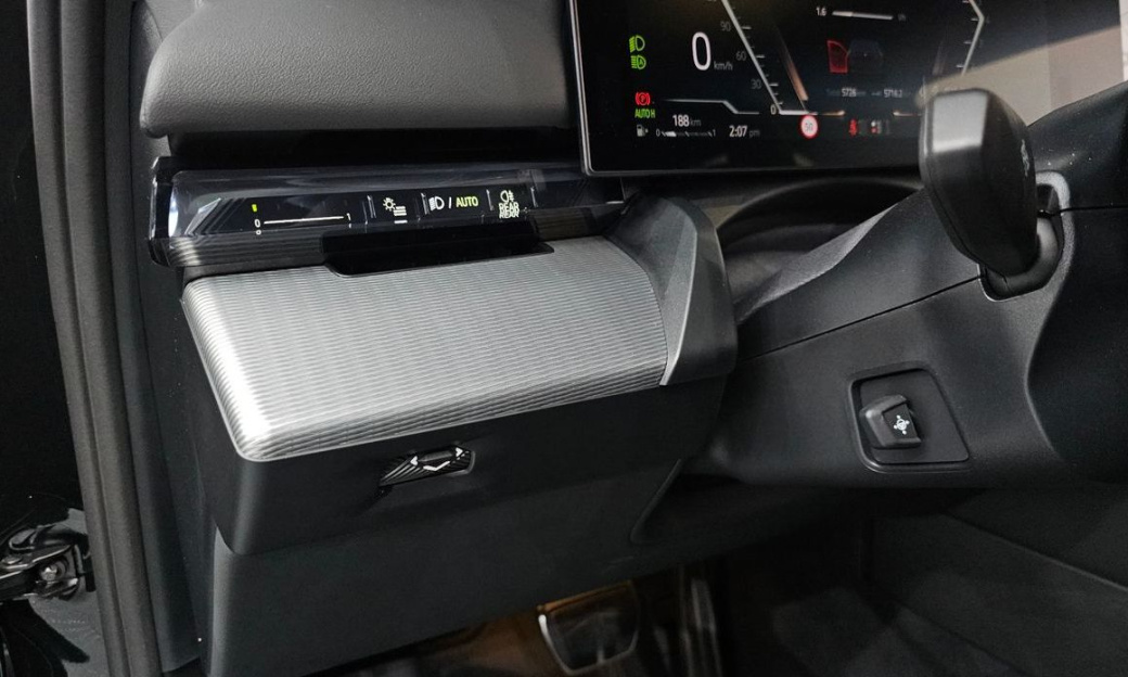 BMW 5-Series 520i Special Edition, 2026