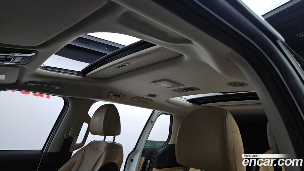 Kia Carnival 7-Seater Signature, 2022