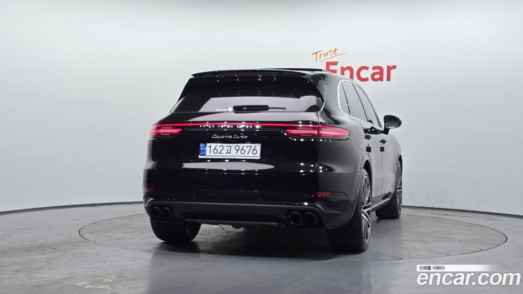 Porsche Cayenne 4.0 Turbo, 2023