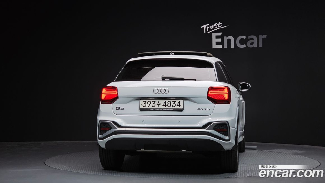 Audi Q2 35 TDI Premium, 2023
