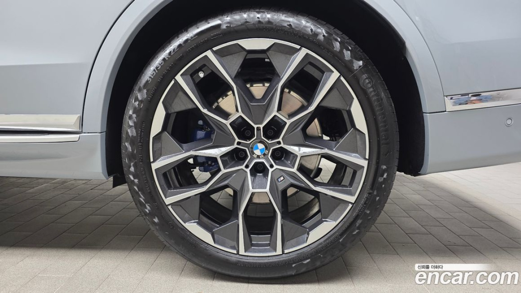 BMW X7 xDrive 40d M Sport 6STR, 2025