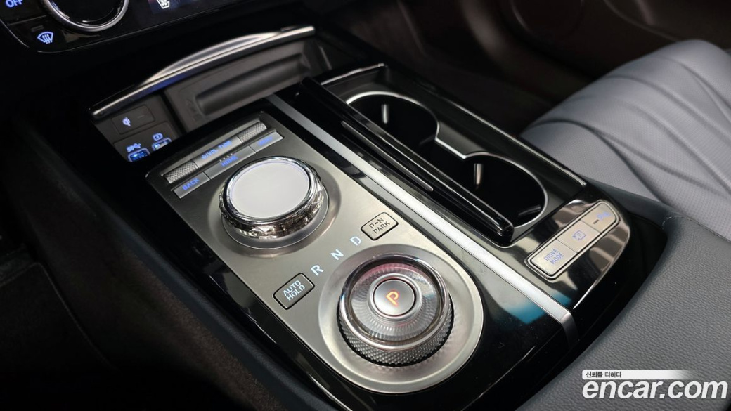 Genesis G80 Gasoline 2.5 Turbo 2WD, 2024