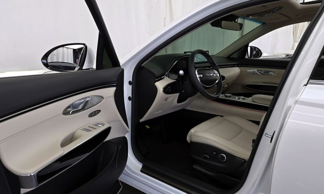 Genesis GV70 2.5T Gasoline 2WD, 2024