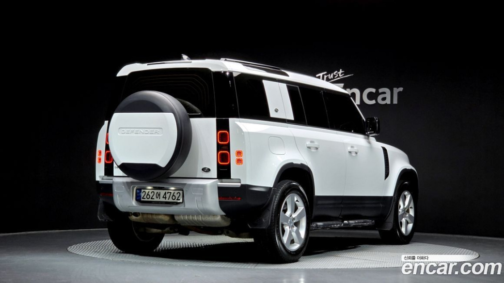 Land Rover Defender 110 D300 HSE, 2023
