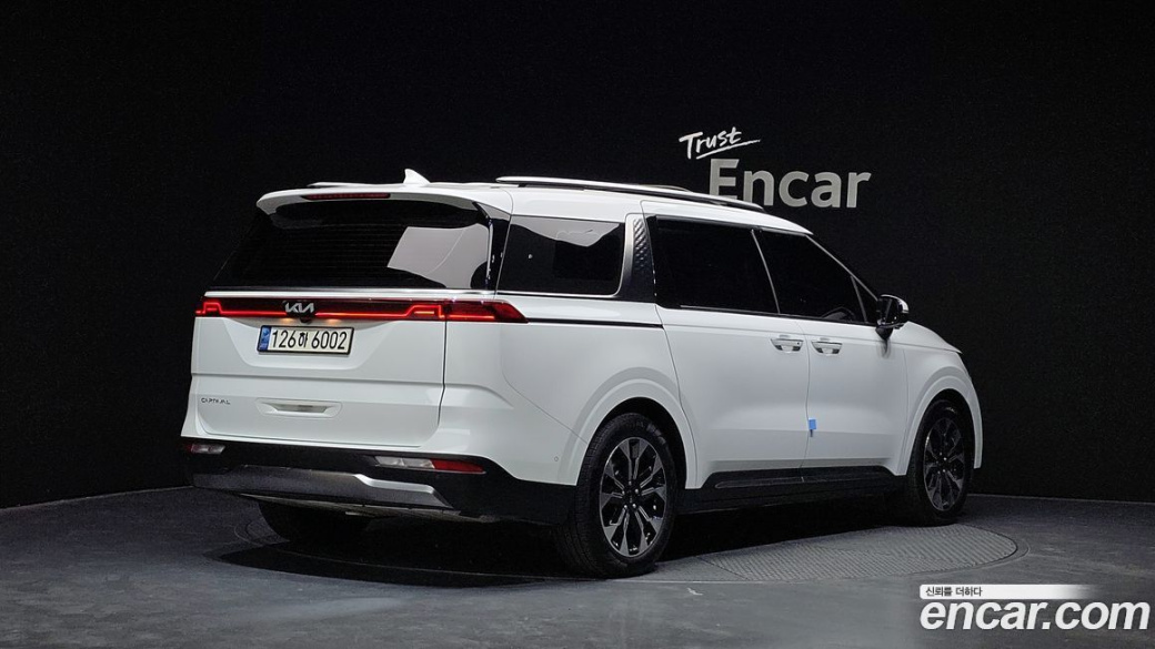 Kia Carnival 9-Seater Signature, 2022
