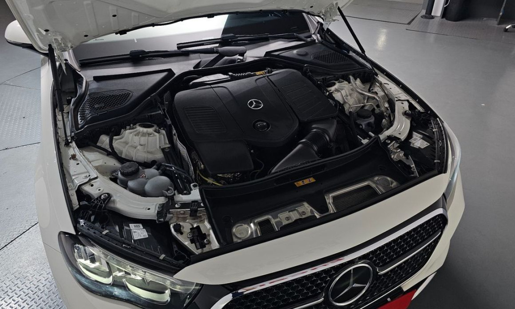 Mercedes-Benz E-Class E200 Avantgarde Limited, 2025