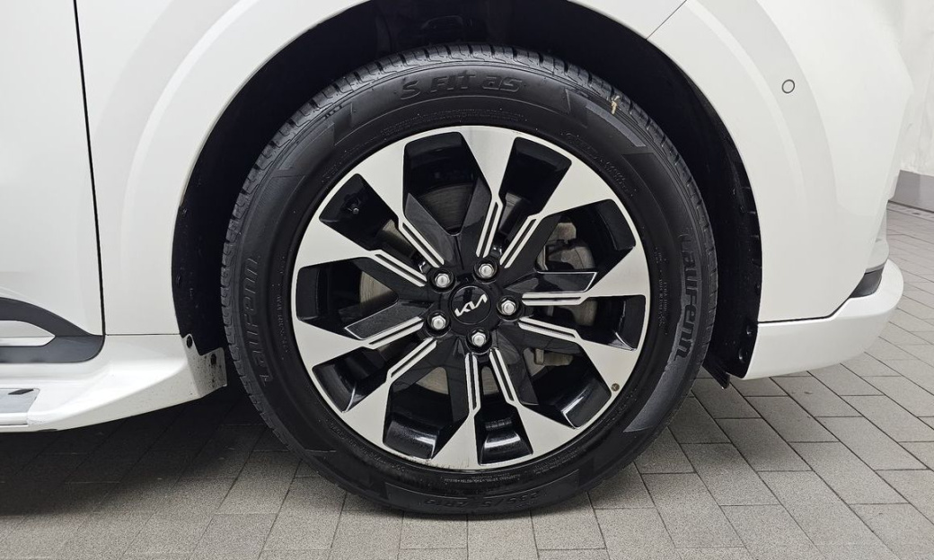 Kia Carnival 7-Seater Hi-Limousine, 2022