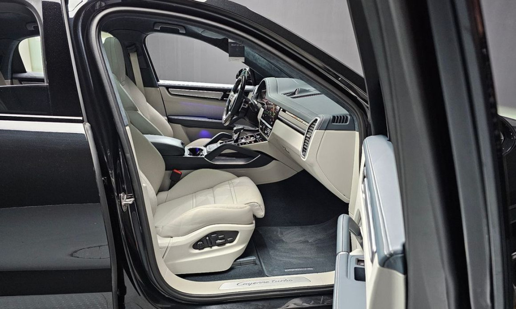 Porsche Cayenne 4.0 Turbo Coupe, 2023