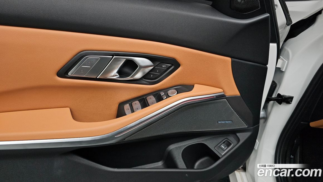 BMW 3-Series 320i M Sport, 2024