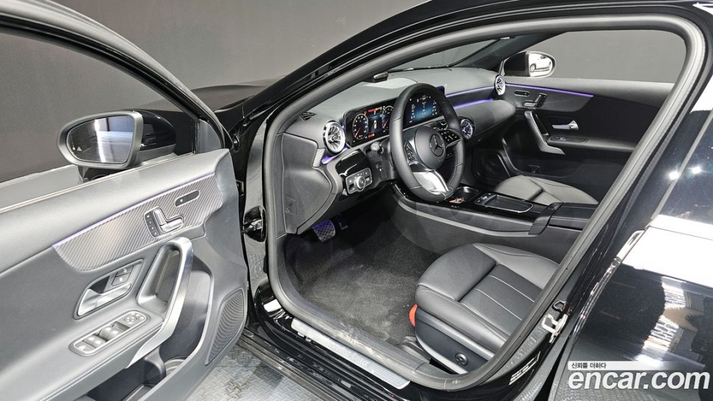 Mercedes-Benz A-Class A220 Hatchback, 2025