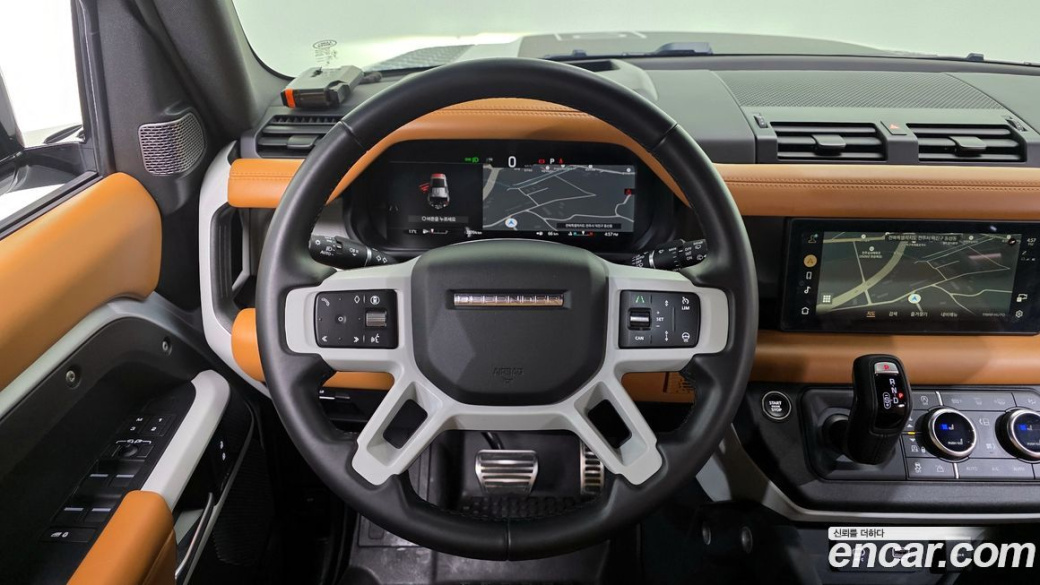 Land Rover Defender 110 P300 X-Dynamic SE, 2024