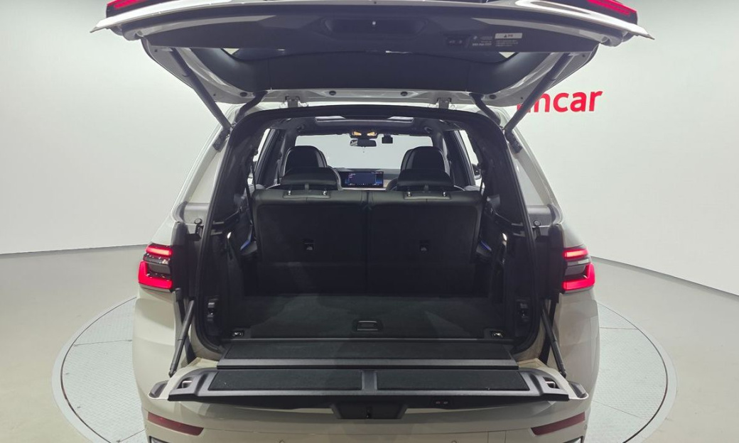 BMW X7 xDrive 40i Design Pure Excellence 6-Seater, 2024