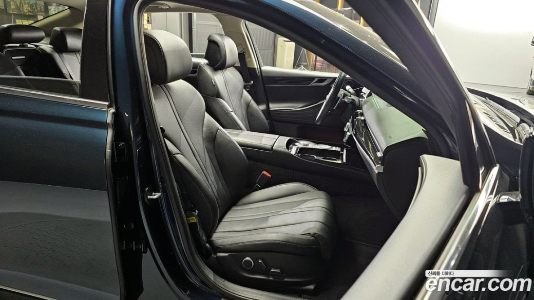 Genesis G80 Gasoline 2.5 Turbo AWD, 2022