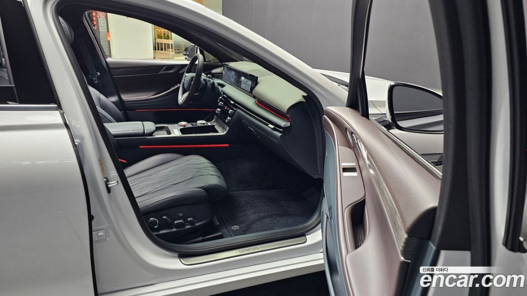 Genesis G80 Gasoline 2.5 Turbo AWD, 2025
