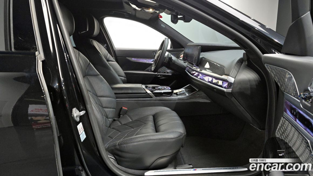 BMW 7-Series 740i sDrive M Sport, 2023