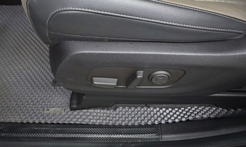 Kia Carnival 7-Seater Noblesse, 2025