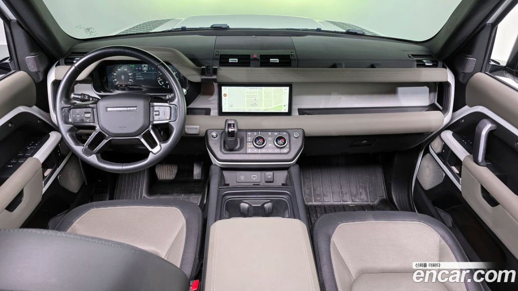 Land Rover Defender 110 P300 X-Dynamic SE, 2022