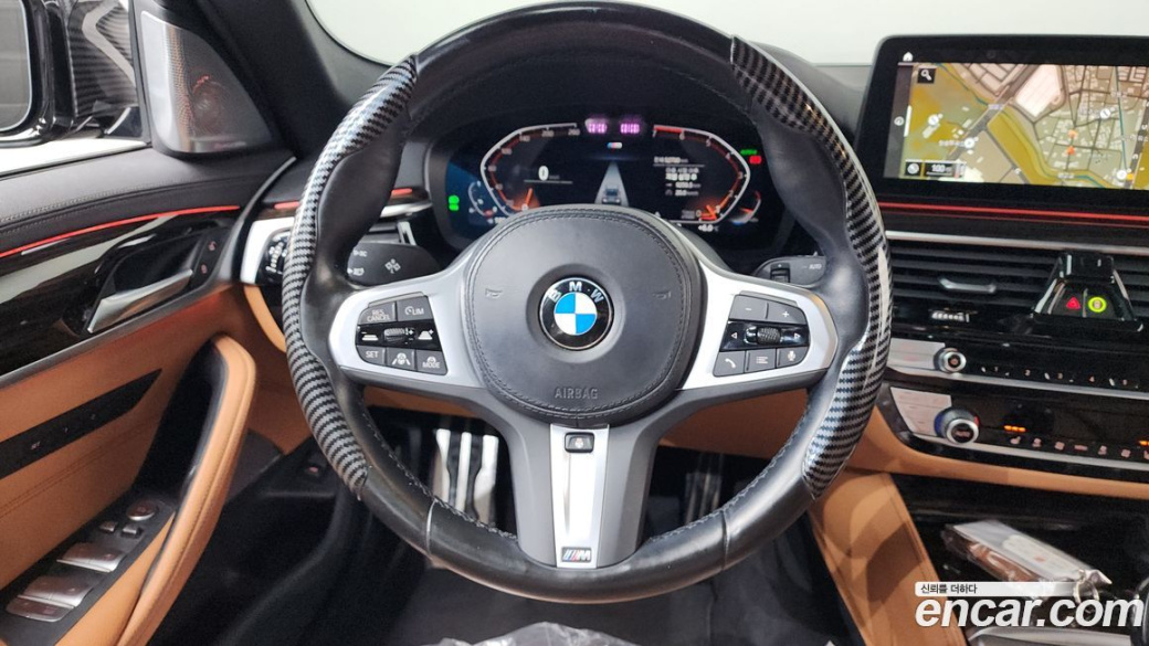 BMW 5-Series 520i M Sport, 2022