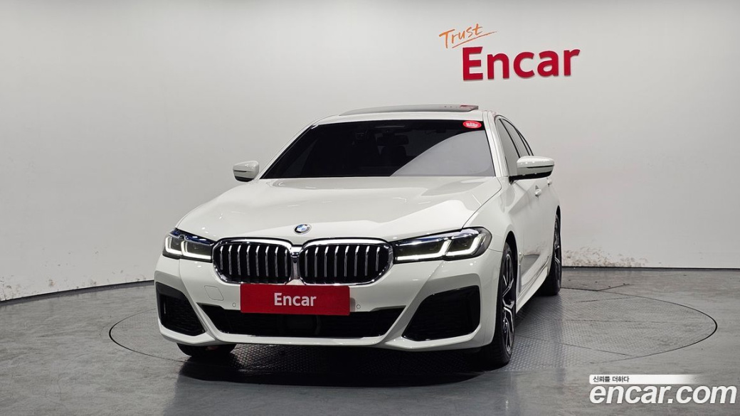BMW 5-Series 530i xDrive M Sport Package, 2023