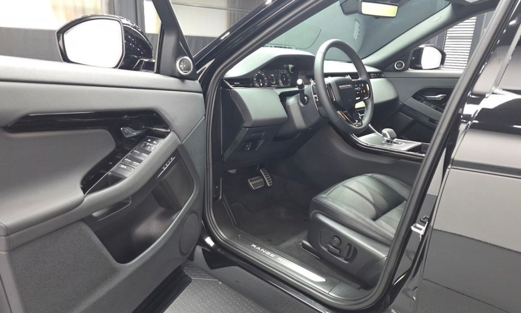 Land Rover Range Rover Evoque P250 Dynamic SE, 2025