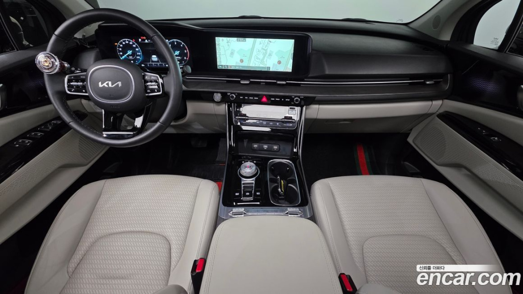 Kia Carnival 7-Seater Signature, 2023
