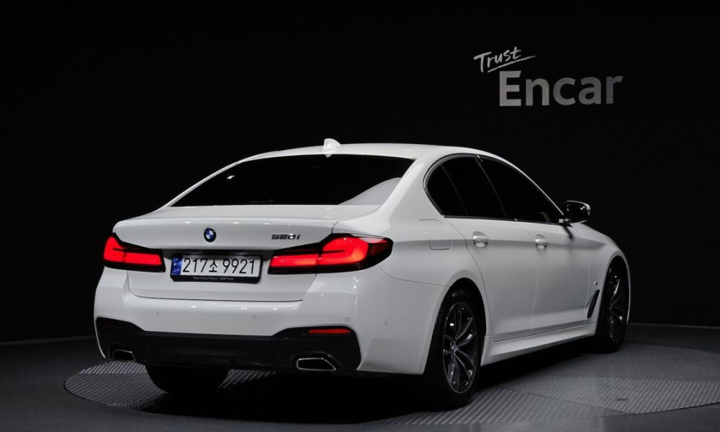 BMW 5-Series 520i M Sport, 2023