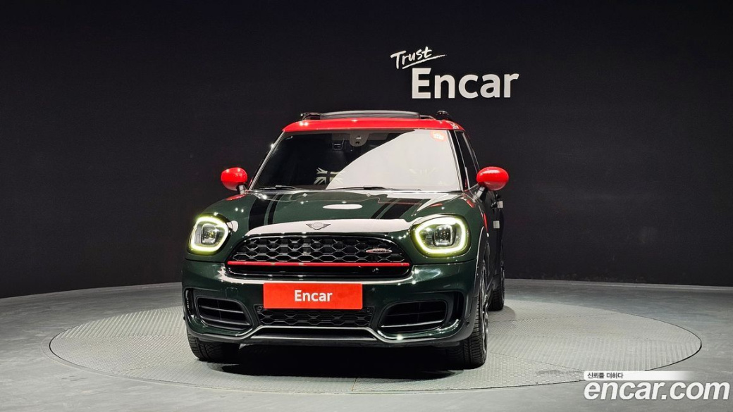 Mini Countryman JCW Launch Pack, 2023