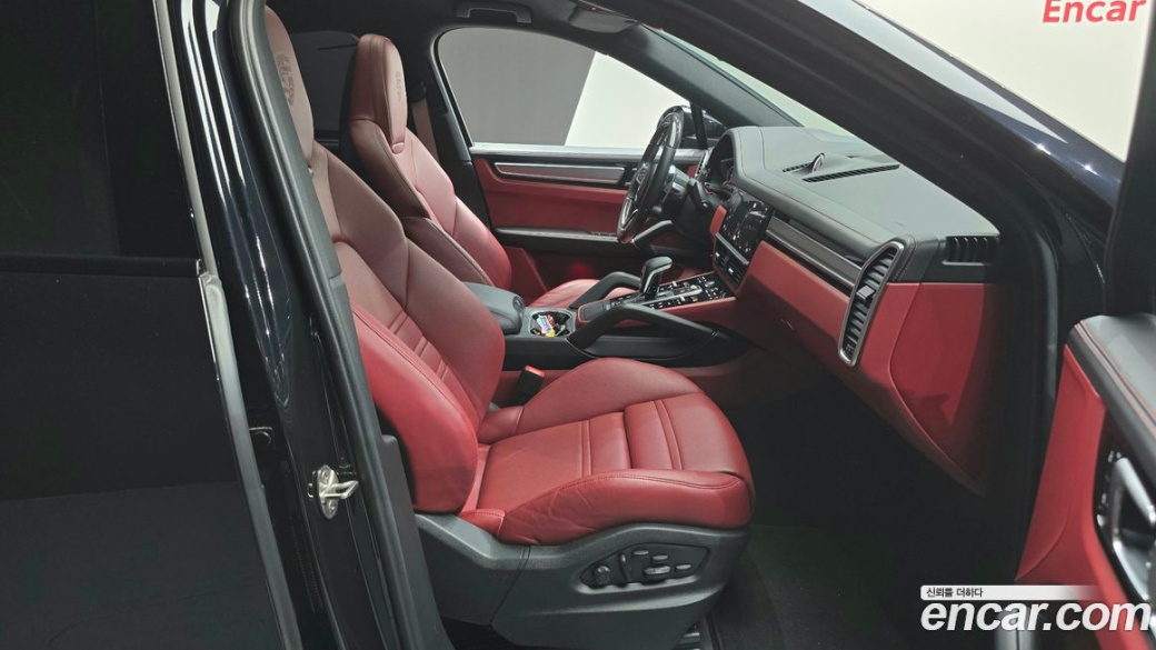 Porsche Cayenne 3.0 COUPE PLATINUM EDITION, 2022