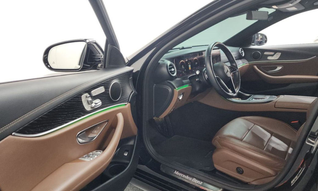 Mercedes-Benz E-Class E250 AMG Line, 2023
