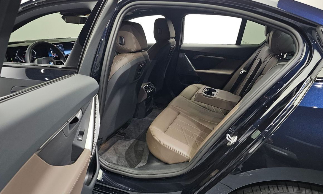 BMW 5-Series 520i M Sport, 2024