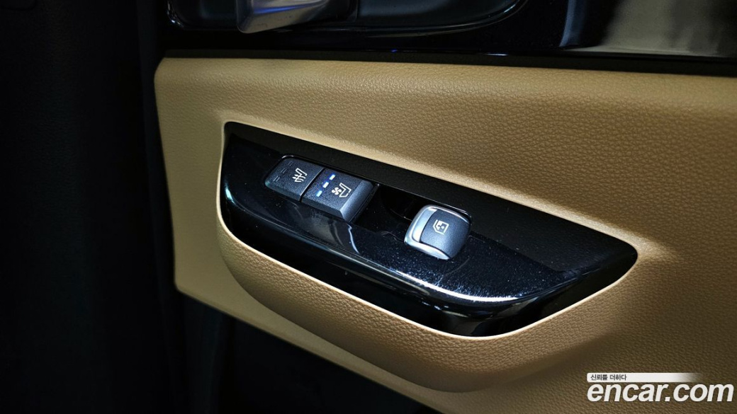 Kia Carnival 9-Seater Noblesse, 2022